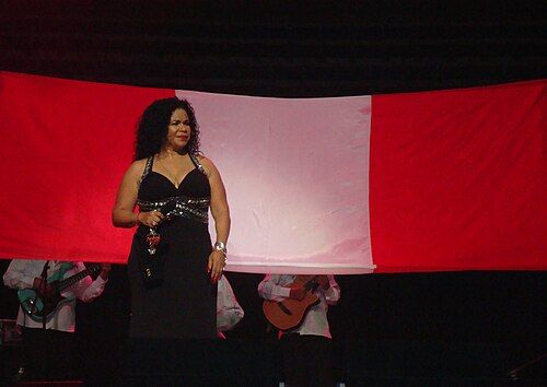 La Toquilla celebra 15 años de carrera y apunta al Latin Grammy con Eva Ayllón