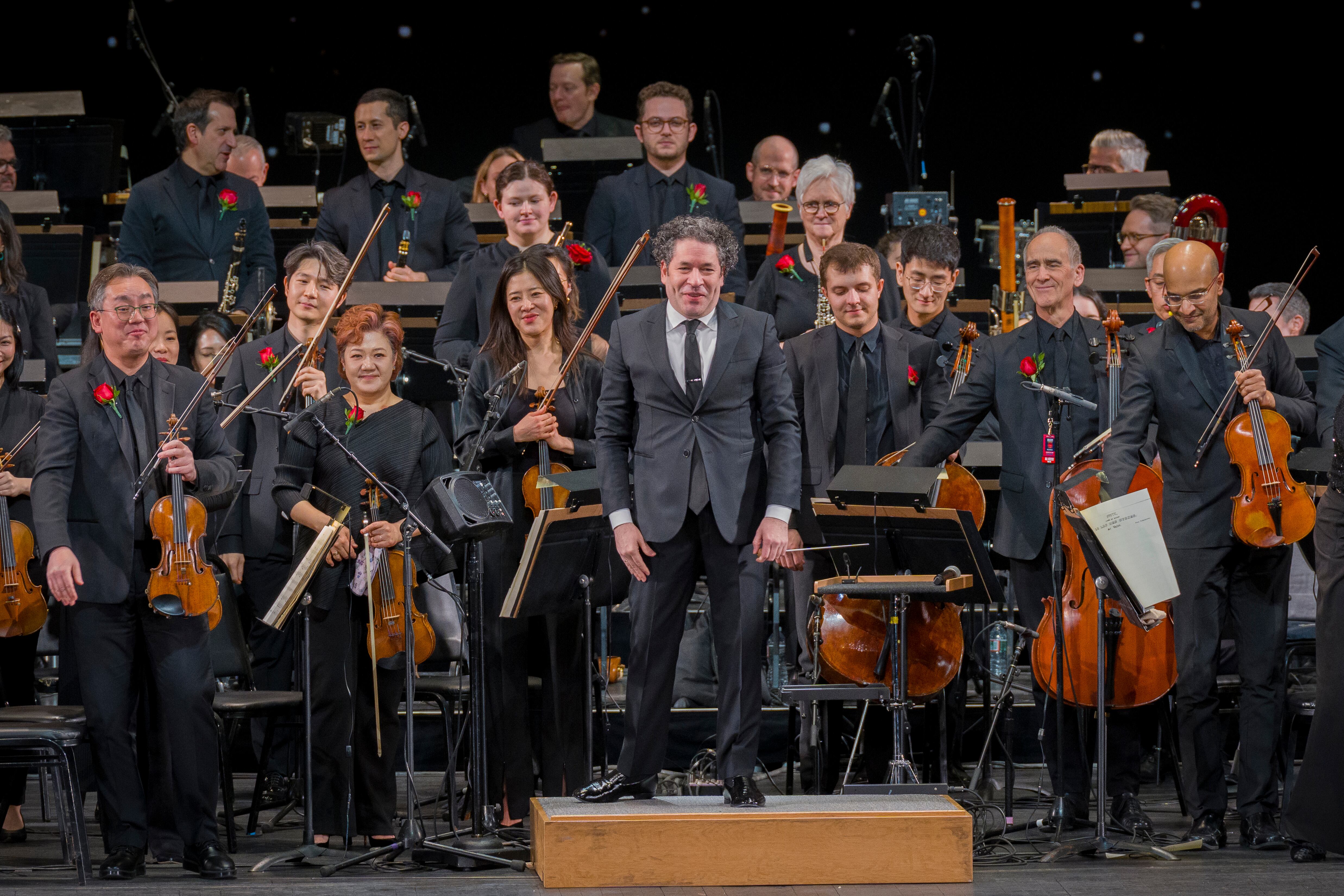 Gustavo Dudamel y la Filarmónica de Los Ángeles dan concierto benéfico por sismos en Venezuela