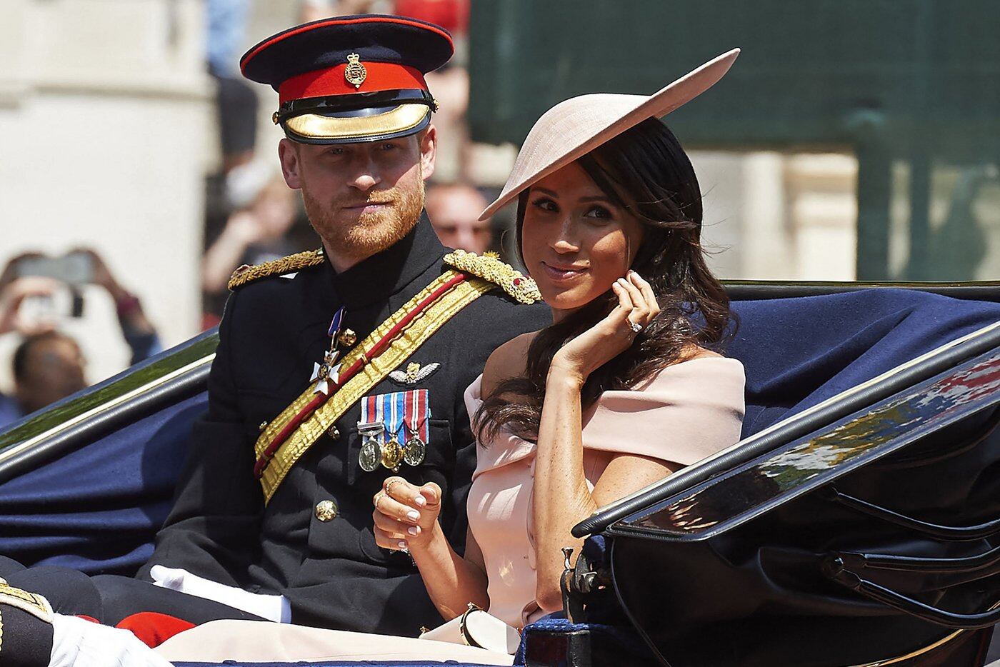 Harry y Meghan ya están de vuelta en Reino Unido con Archie y Lilibet